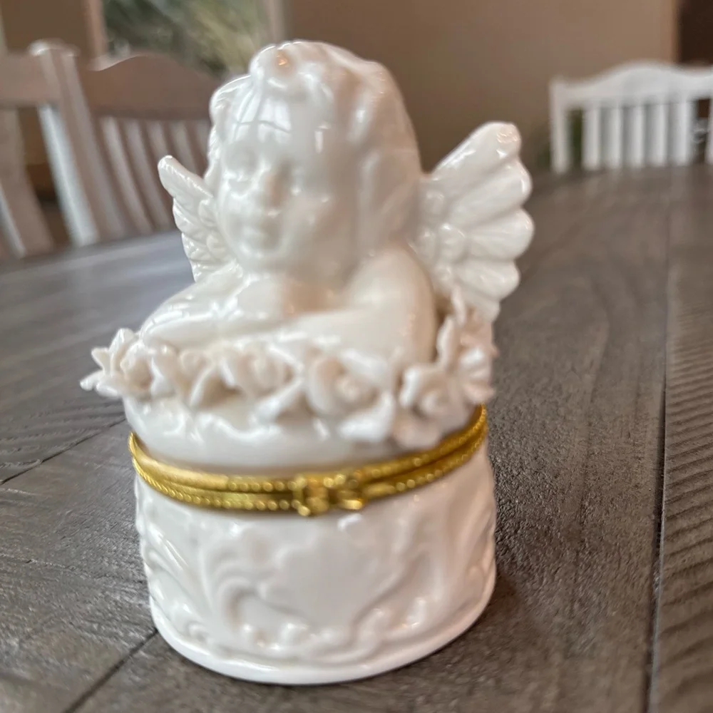 Vintage Cherub Angel Trinket/Jewelry Box Jar Container